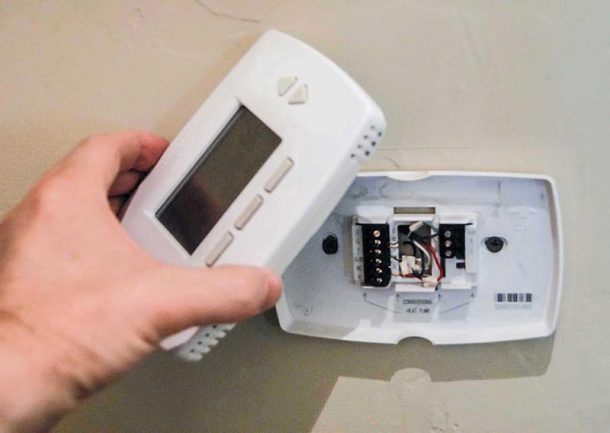 Home Thermostat Troubleshooting & Repairs | HomeTips