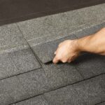 installing asphalt roofing shingle