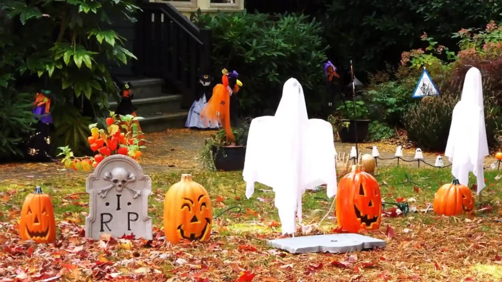 Outdoor halloween decorations